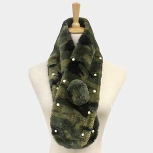Green Faux Fur Pearl Style Pull Through Scarf Collar Winter Fashion Accessory